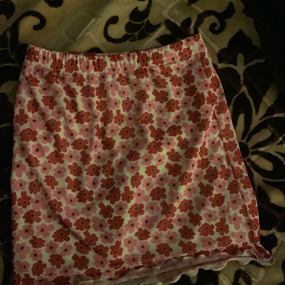 Pink Flowy Flower Skrit🌸🌺